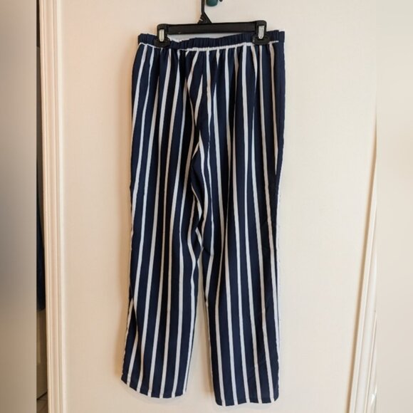 Striped Wide Leg Pants - Picture 2 of 4